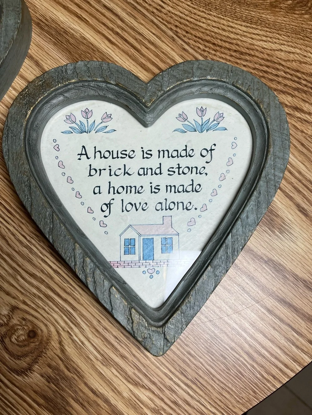 Heart-Shaped Wall Plaques with home Love Quotes - White and Blue goose